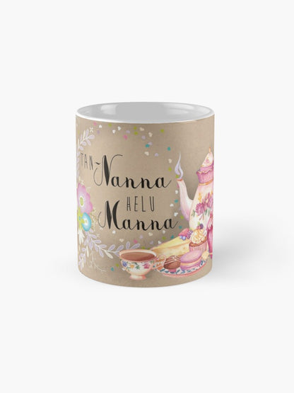 Mug tan-Nanna Helu Manna fuq sfond tal-kartun