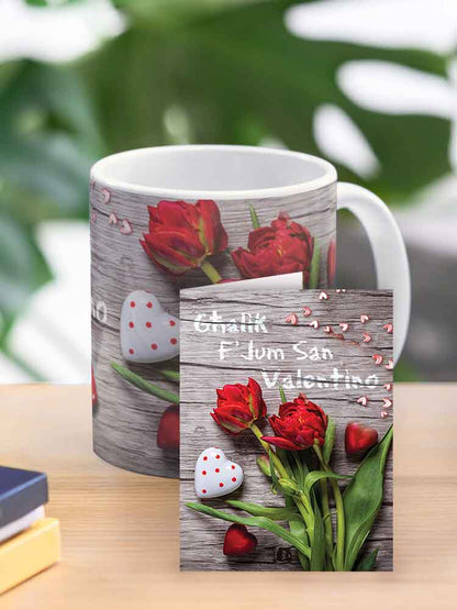 Mug for loved ones (with red roses on a wooden background)